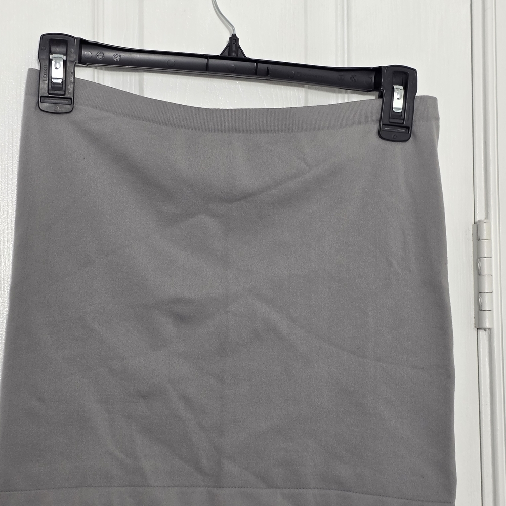 Moa Moa Bandau Grey Sleeveless Top Size L/XL Up to 21" Pit